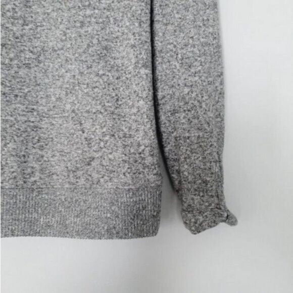 CLEO / Floral Lace Applique Hacchi Fitted Soft Sweater Gray Sz XS - Picture 6 of 13